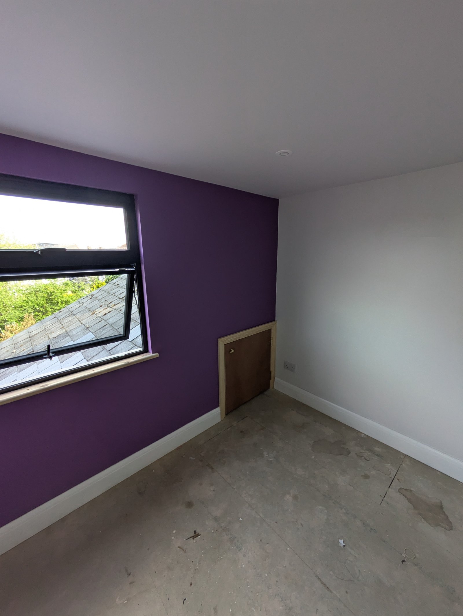 Interior decorating in Berkshire - freshly painted bedroom by Always Interiors